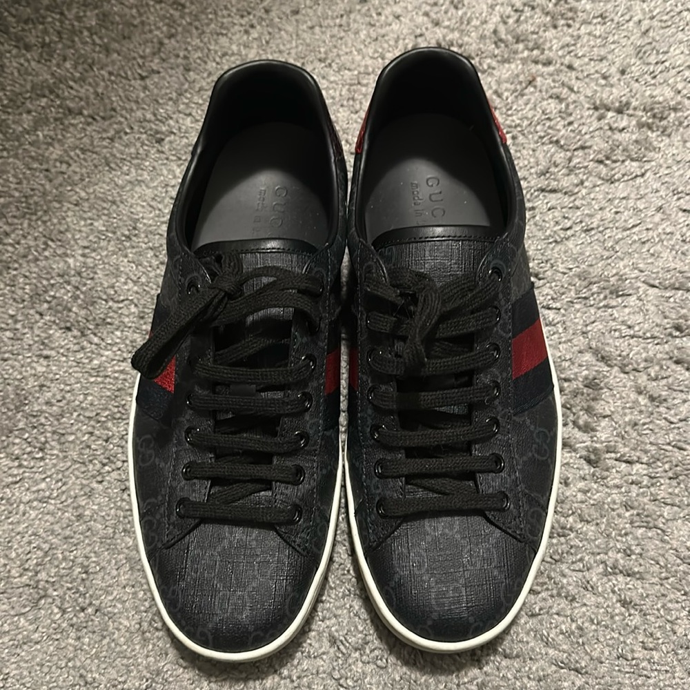 Gucci Supreme Sneaker